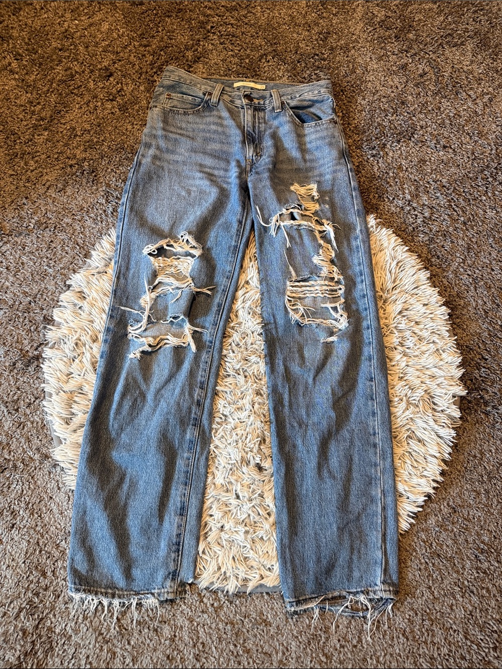 Levi's Women's Distressed Light Blue Straight Leg Jeans size 26